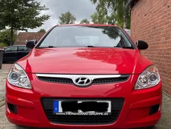 Rot Gebraucht 2009 Hyundai i30 Limousine | 4.000 € (Fairer Preis)