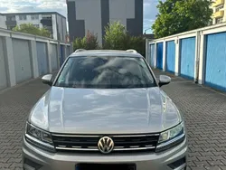 Silber Gebraucht 2017 VW Tiguan Highline SUV | 26.990 € (Etwas zu teuer)