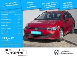 Rot Gebraucht 2024 VW Golf VIII Life Kombi | 24.250 € (Guter Preis)