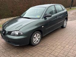 Grün Gebraucht 2004 Seat Ibiza Kleinwagen | 590 € (Guter Preis)