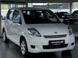 Weiß Gebraucht 2008 Daihatsu Sirion Kleinwagen | 2.999 € (Fairer Preis)