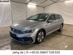 Pyrit silber (metallic) Gebraucht 2021 VW Passat GTE Kombi | 18.450 € (Fairer Preis)