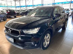 Schwarz black solid stone / solid Gebraucht 2019 Volvo XC40 Momentum SUV | 22.000 € (Guter Preis)
