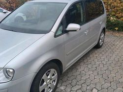Silber Gebraucht 2005 VW Touran Van / Kleinbus | 4.250 € (Etwas zu teuer)