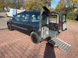 Grau Gebraucht 2011 Dacia Logan Kombi | 5.999 € (Teuer)