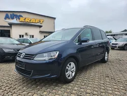 Blau Gebraucht 2012 VW Sharan Comfortline Van / Kleinbus | 17.990 €