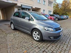 United grey Gebraucht 2011 VW Golf Plus Cross Team Van / Kleinbus | 7.990 € (Fairer Preis)