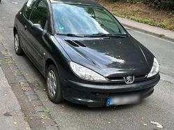 Schwarz Gebraucht 2004 Peugeot 206 Kleinwagen | 1.300 € (Etwas zu teuer)
