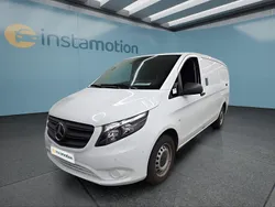 Weiß Gebraucht 2023 Mercedes Vito Van / Kleinbus | 44.899 €