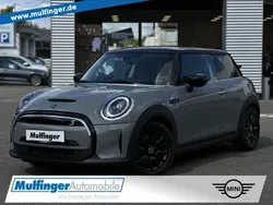 Grau Gebraucht 2022 Mini Cooper SE Classic Kleinwagen | 16.380 € (Guter Preis)
