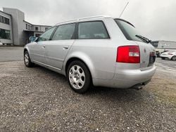 Silber Gebraucht 2001 Audi A6 Kombi | 1.200 € (Superpreis)