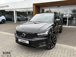 Schwarz Gebraucht 2022 Volvo XC40 R-Design SUV | 35.950 € (Guter Preis)