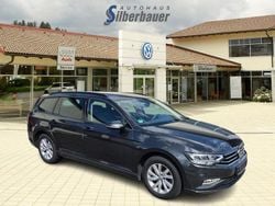 Grau Gebraucht 2020 VW Passat Basis Kombi | 17.690 € (Superpreis)