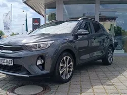 Grau Gebraucht 2020 Kia Stonic SUV | 14.950 € (Fairer Preis)