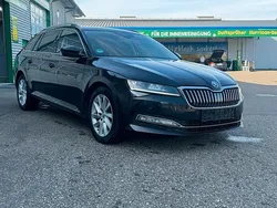 Schwarz Gebraucht 2020 Skoda Superb Kombi | 14.999 € (Guter Preis)