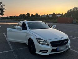 Weiß Gebraucht 2012 Mercedes CLS500 AMG Limousine | 26.500 €