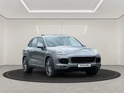 Grau Gebraucht 2016 Porsche Cayenne SUV | 38.950 € (Superpreis)