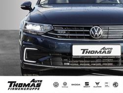 Aquamarinblau metallic Gebraucht 2021 VW Passat GTE Kombi | 25.580 € (Fairer Preis)
