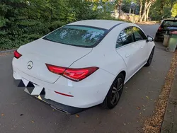 Weiß Gebraucht 2021 Mercedes CLA200 Coupé | 17.999 €
