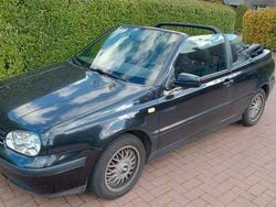 Schwarz Gebraucht 1999 VW Golf Cabriolet Classicline Cabrio | 700 € (Superpreis)