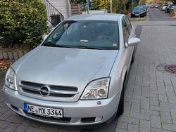 Silber Gebraucht 2003 Opel Vectra Comfort Limousine | 1.800 € (Fairer Preis)