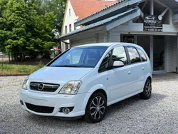 Weiß Gebraucht 2008 Opel Meriva Edition Van / Kleinbus | 1.500 €