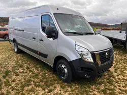 Nissan Interstar