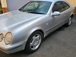 Mercedes 230