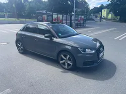 Grau Gebraucht 2015 Audi A1 Sportback Design Kleinwagen | 10.399 € (Fairer Preis)