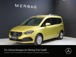 Gelb Gebraucht 2024 Mercedes 180 Progressive Limousine | 33.330 € (Teuer)