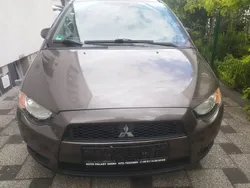 Braun Gebraucht 2012 Mitsubishi Colt Kleinwagen | 3.900 €