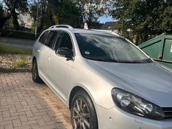 Silber Gebraucht 2011 VW Golf VI Style Kombi | 3.500 € (Guter Preis)
