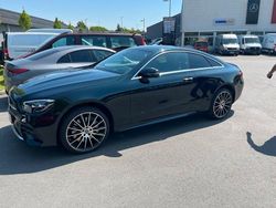 Grün Gebraucht 2022 Mercedes E400 Coupé | 55.900 € (Etwas zu teuer)