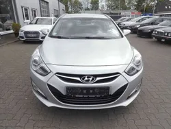 Silber Gebraucht 2012 Hyundai i40 Comfort Kombi | 8.980 € (Etwas zu teuer)