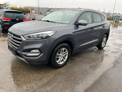Grau Gebraucht 2017 Hyundai Tucson SUV | 9.000 € (Guter Preis)
