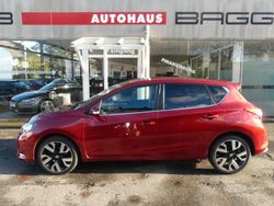 Rot Gebraucht 2016 Nissan Pulsar Tekna Limousine | 8.390 € (Fairer Preis)