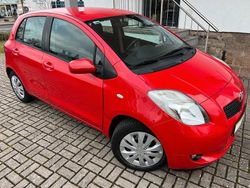Rot Gebraucht 2008 Toyota Yaris Team Limousine | 2.900 € (Fairer Preis)