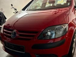 Rot Gebraucht 2006 VW Golf Plus Cross Trendline Van / Kleinbus | 1.850 € (Guter Preis)