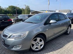 Grau Gebraucht 2011 Opel Astra Edition Limousine | 1.990 € (Superpreis)