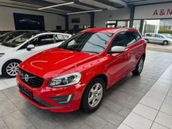 Rot Gebraucht 2016 Volvo XC60 R-Design SUV | 13.900 € (Guter Preis)