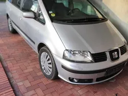 Silber Gebraucht 2006 Seat Alhambra Van / Kleinbus | 2.200 € (Etwas zu teuer)