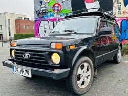 Schwarz Gebraucht 2019 Lada Urban SUV | 15.990 € (Teuer)