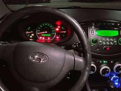 Rot Gebraucht 2009 Hyundai i10 Edition+ Kleinwagen | 3.600 € (Fairer Preis)