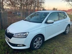 Weiß Gebraucht 2019 Skoda Fabia Kleinwagen | 9.100 € (Guter Preis)