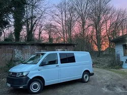 Blau Gebraucht 2017 VW T6 Van | 20.000 €
