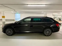 Schwarz Gebraucht 2021 Skoda Superb Ambition Limousine | 25.550 € (Fairer Preis)