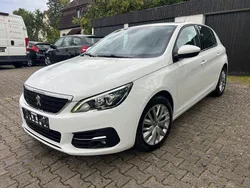 Weiß Gebraucht 2020 Peugeot 308 Limousine | 9.950 € (Fairer Preis)
