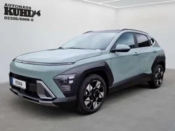 Hellgruen (mirage green) Gebraucht 2023 Hyundai Kona Prime SUV | 31.990 € (Fairer Preis)
