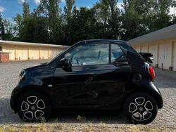 Schwarz Gebraucht 2019 Smart ForTwo Coupé Cabrio | 13.500 € (Guter Preis)