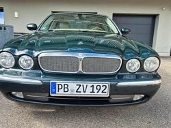 Grün Gebraucht 2004 Jaguar XJ8 Limousine | 9.900 € (Guter Preis)